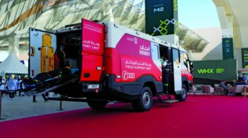 تقنيات متطورة.. إسعاف دبي تستعرض منظومتها الذكية في معرض الصحة العالمي